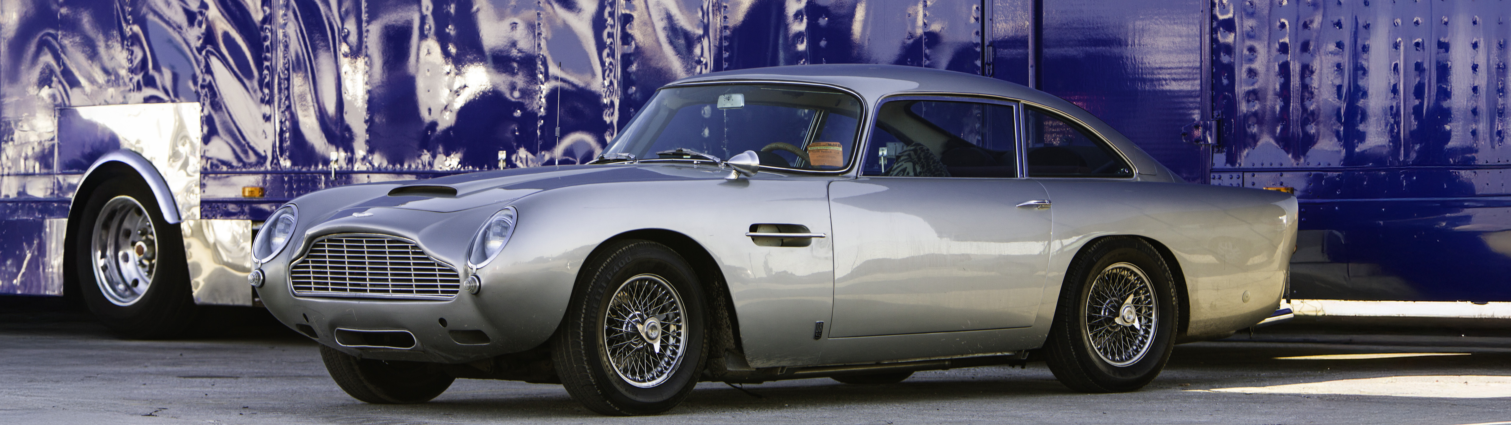 aston martin db5